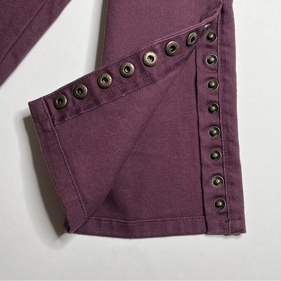 Soft Surroundings Metro Leggings Pull On Pants Burgundy Twill Snap Cuffs - Picture 5 of 13